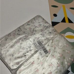 Floral Print iPhone 12 case two pack